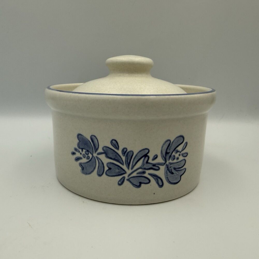 Vintage Pfaltzgraff Yorktowne Covered Butter Tub Crock Lid #065 USA Stoneware